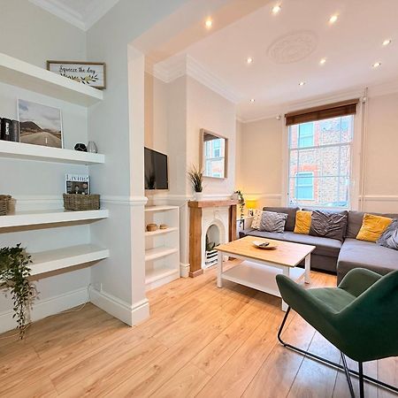 Little Cosy Getaway - York Villa Exterior photo